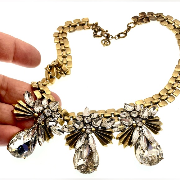 Beautiful Signed J.Crew Necklace Sparkling Crystal Cluster Gold Tone Statement - Picture 7 of 8